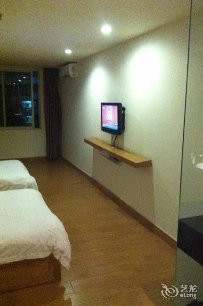 Loft Inn Qingyuan Lianjiang Road Branch تشينغيوان المظهر الخارجي الصورة